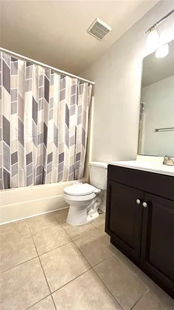 $1,550 | 5855 Southwest 8th Place, Gainesville, FL 32607