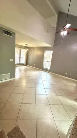 $1,550 | 5855 Southwest 8th Place, Gainesville, FL 32607