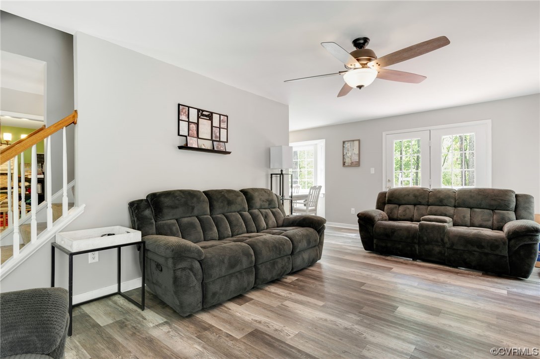 353 Nottoway Lane King William, VA 23086 - Photo 6 of 33 a living room with furniture and a large window
