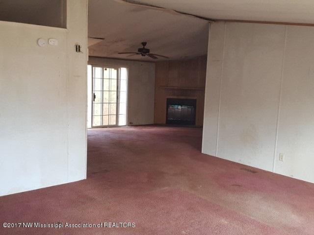 115 Timber Creek Road Byhalia, MS 38611 - Photo 4 of 6 115 Timber Creek Dr 4