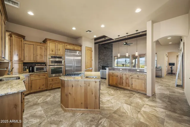 $1,150,000 | 16215 East Saguaro Vista Drive, Scottsdale, AZ 85262