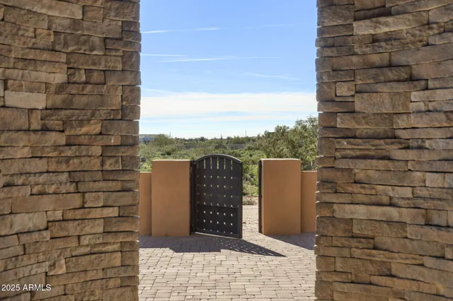 $1,150,000 | 16215 East Saguaro Vista Drive, Scottsdale, AZ 85262