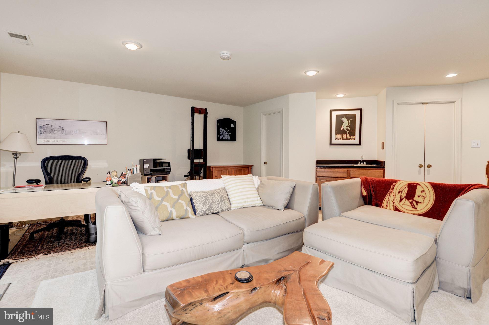 11928 Sentinel Point Court Reston, VA 20191 - Photo 30 of 35 Gallery Image 30