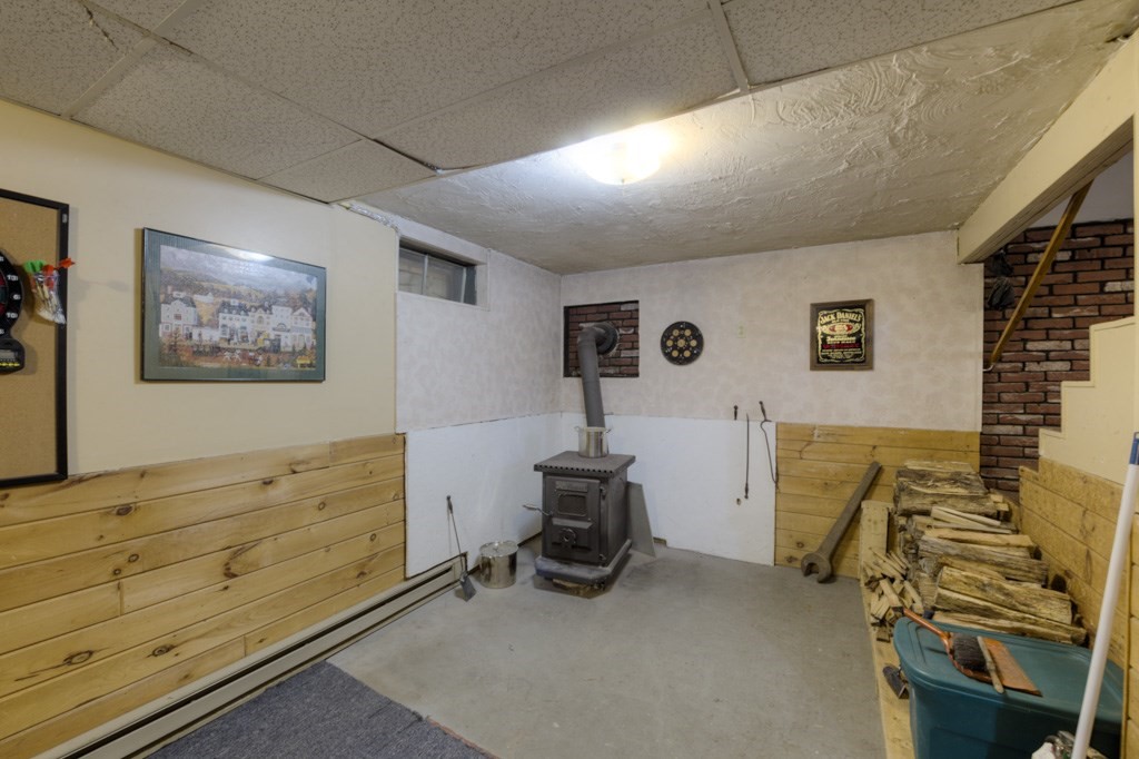 51 Webber Road Brookfield, MA 01506 - Photo 28 of 42 a view of room with window