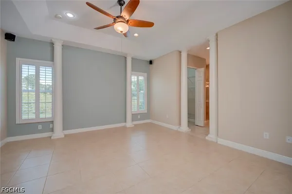 $2,700 | 638 Parkdale Boulevard, Lehigh Acres, FL 33974
