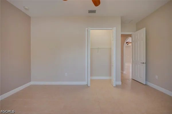 $2,700 | 638 Parkdale Boulevard, Lehigh Acres, FL 33974