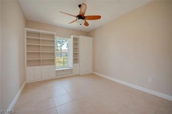 $2,700 | 638 Parkdale Boulevard, Lehigh Acres, FL 33974