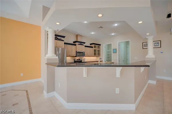 $2,700 | 638 Parkdale Boulevard, Lehigh Acres, FL 33974
