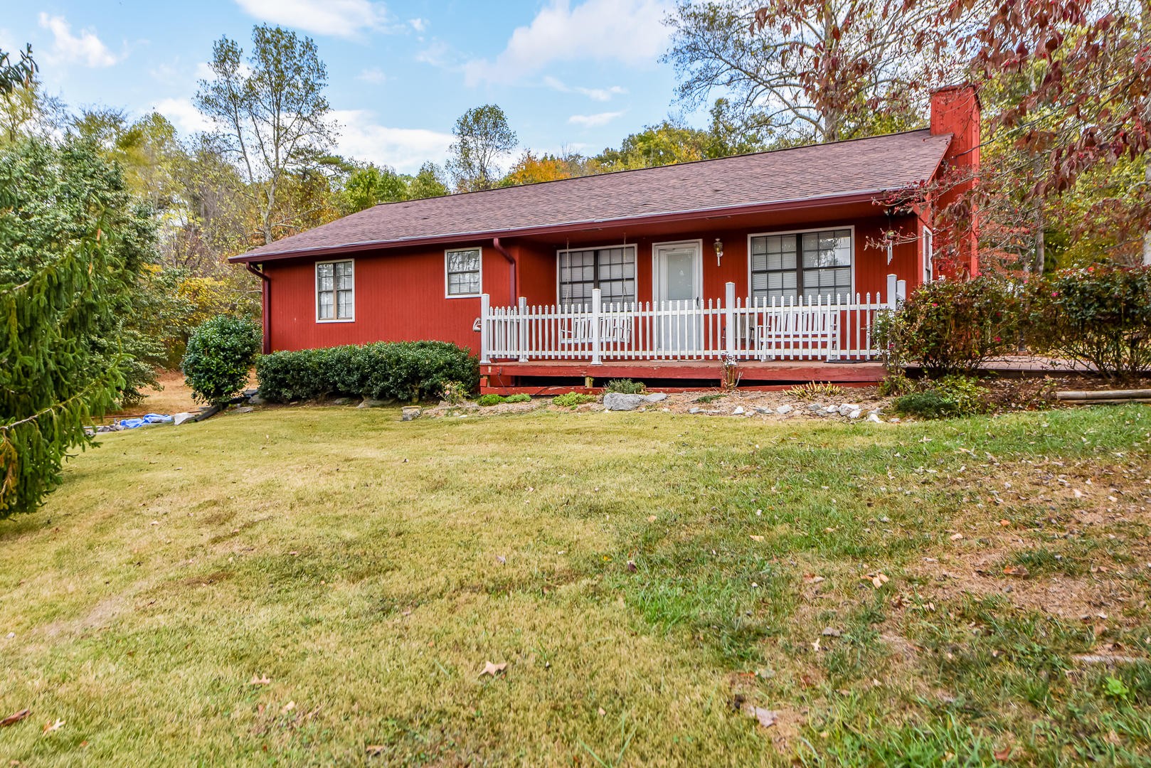 4113 Light Pink Road Louisville, TN 37777 - Photo 1 of 40 Gallery Image 1