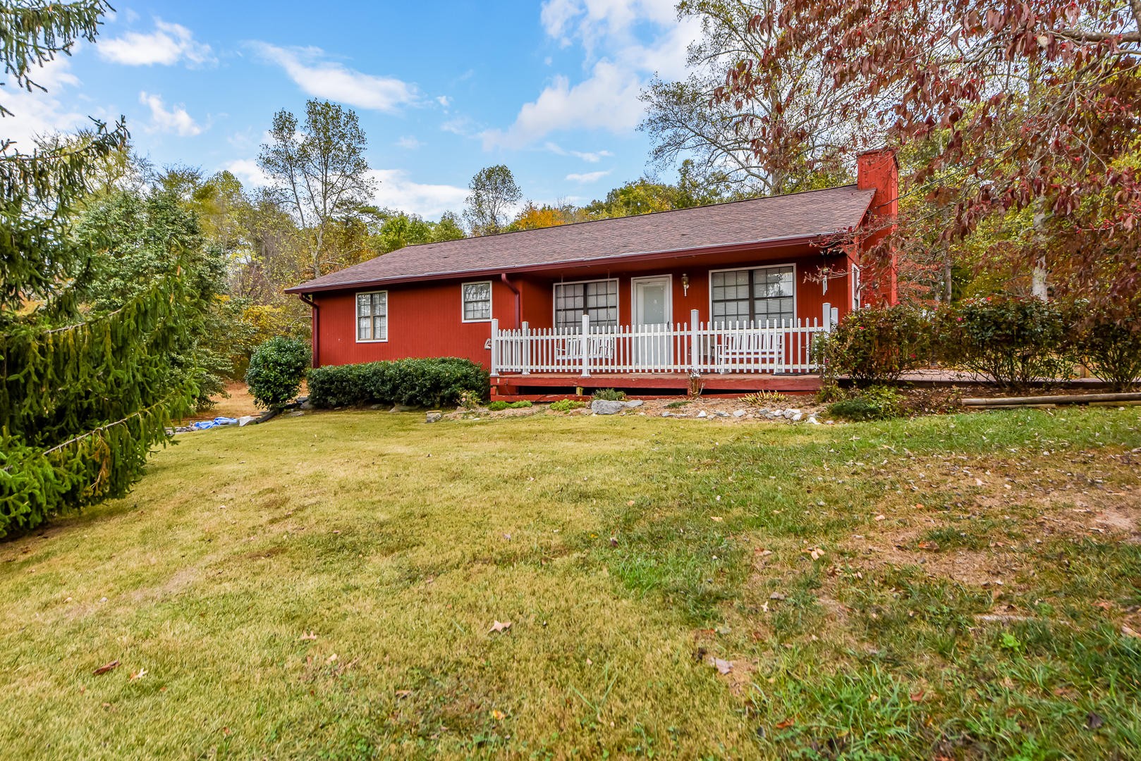 4113 Light Pink Road Louisville, TN 37777 - Photo 5 of 40 Gallery Image 5