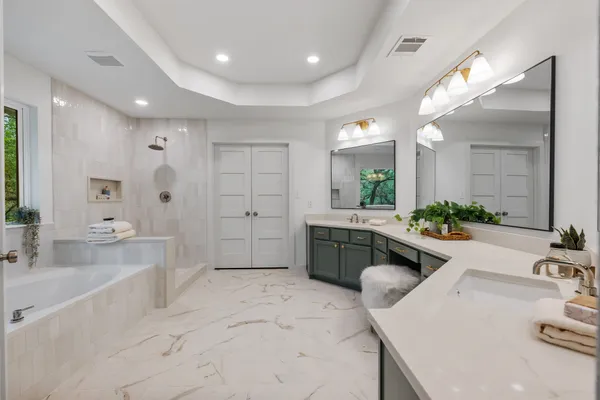 $1,350,000 | 5740 Republic Of Texas Boulevard, Austin, TX 78735