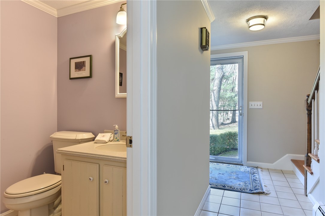 124 Daniel Drive North Kingstown, RI 02852 - Photo 18 of 39