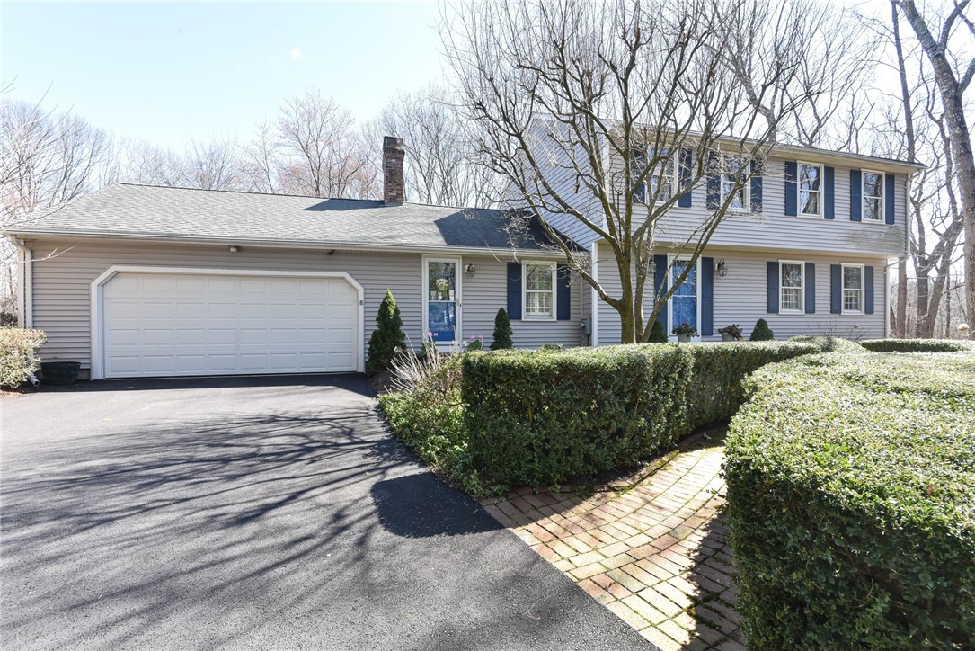 124 Daniel Drive North Kingstown, RI 02852 - Photo 2 of 39