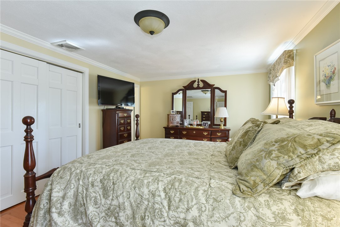 124 Daniel Drive North Kingstown, RI 02852 - Photo 23 of 39