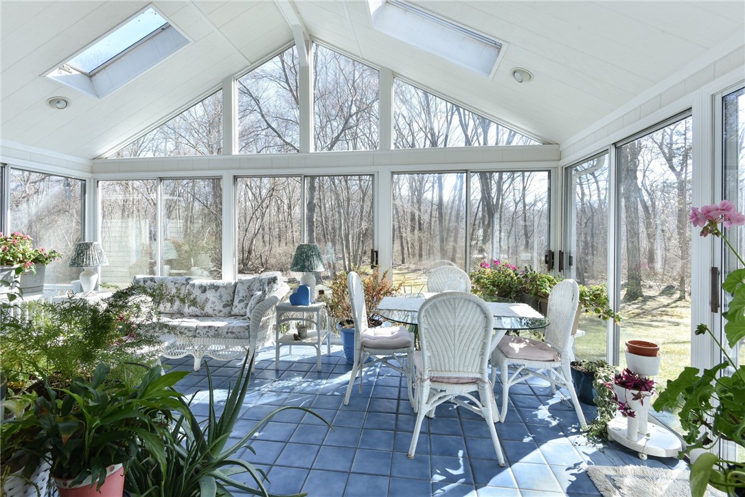 124 Daniel Drive North Kingstown, RI 02852 - Photo 7 of 39