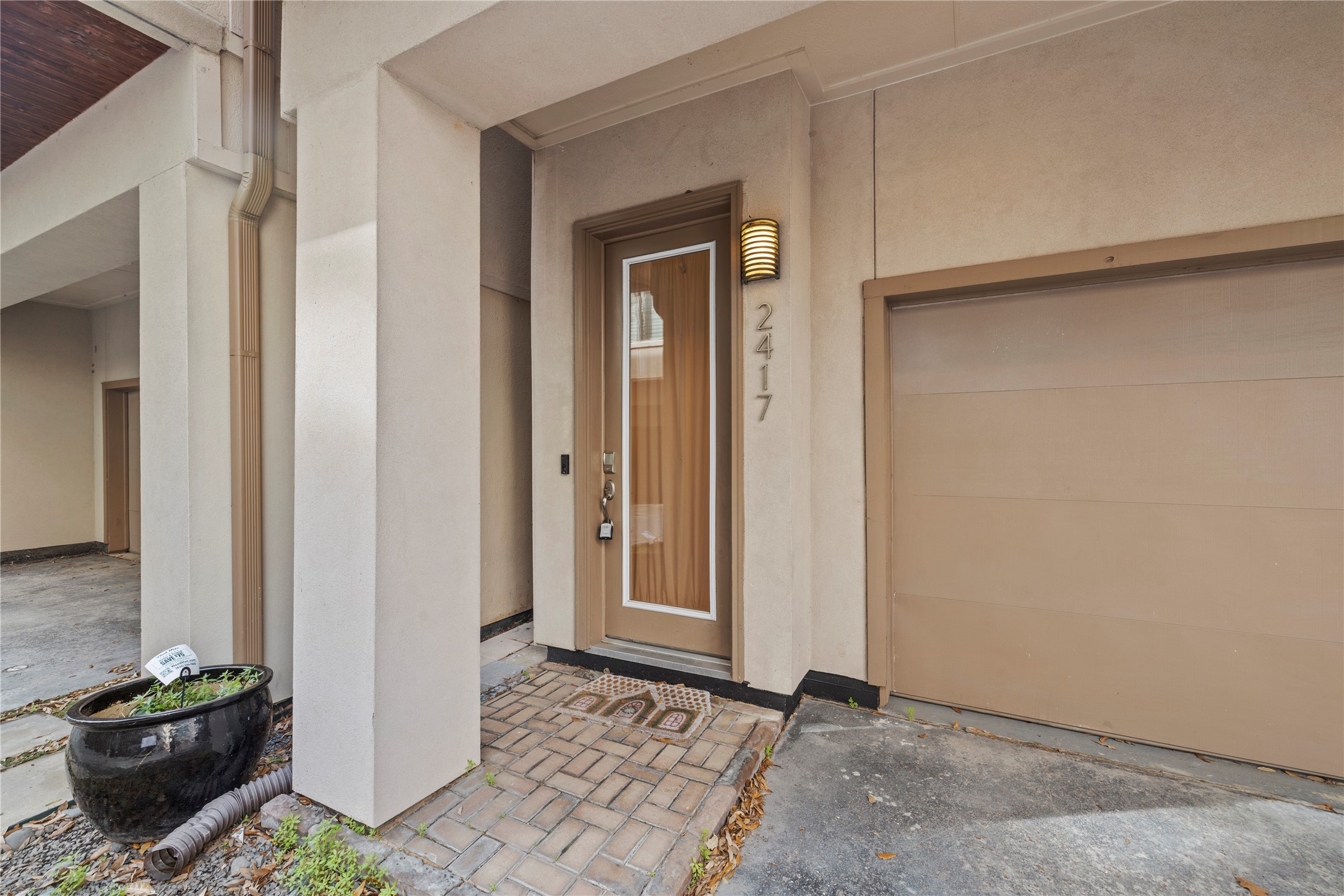 2417 Charleston Street Houston, TX 77021 - Photo 2 of 32