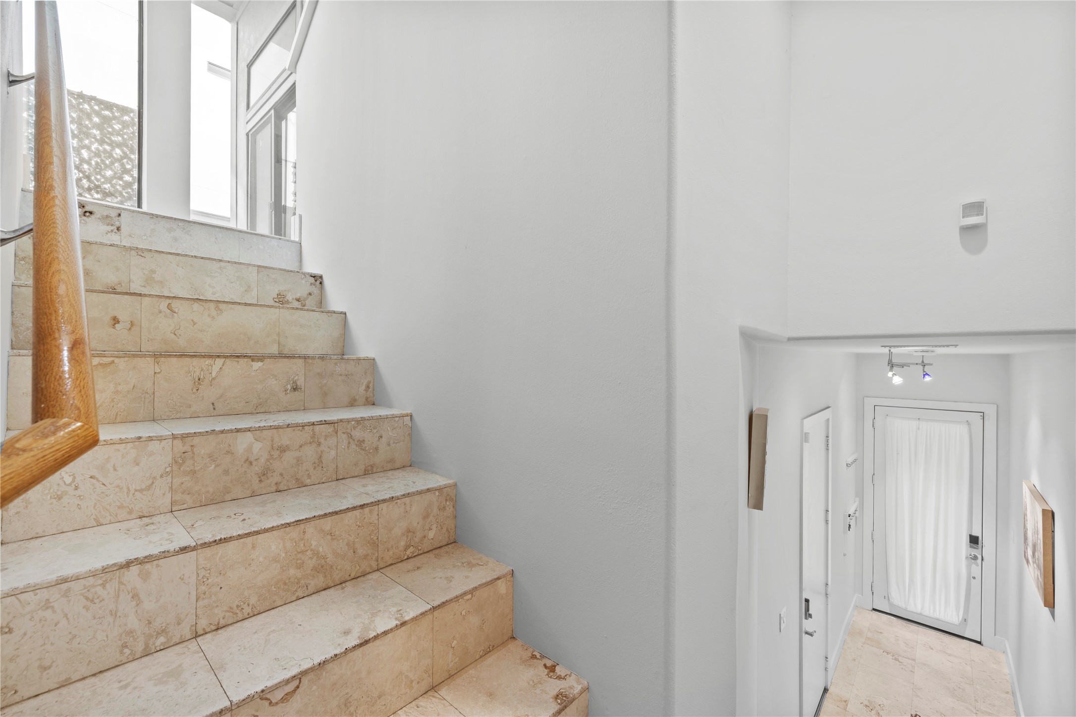 2417 Charleston Street Houston, TX 77021 - Photo 9 of 32