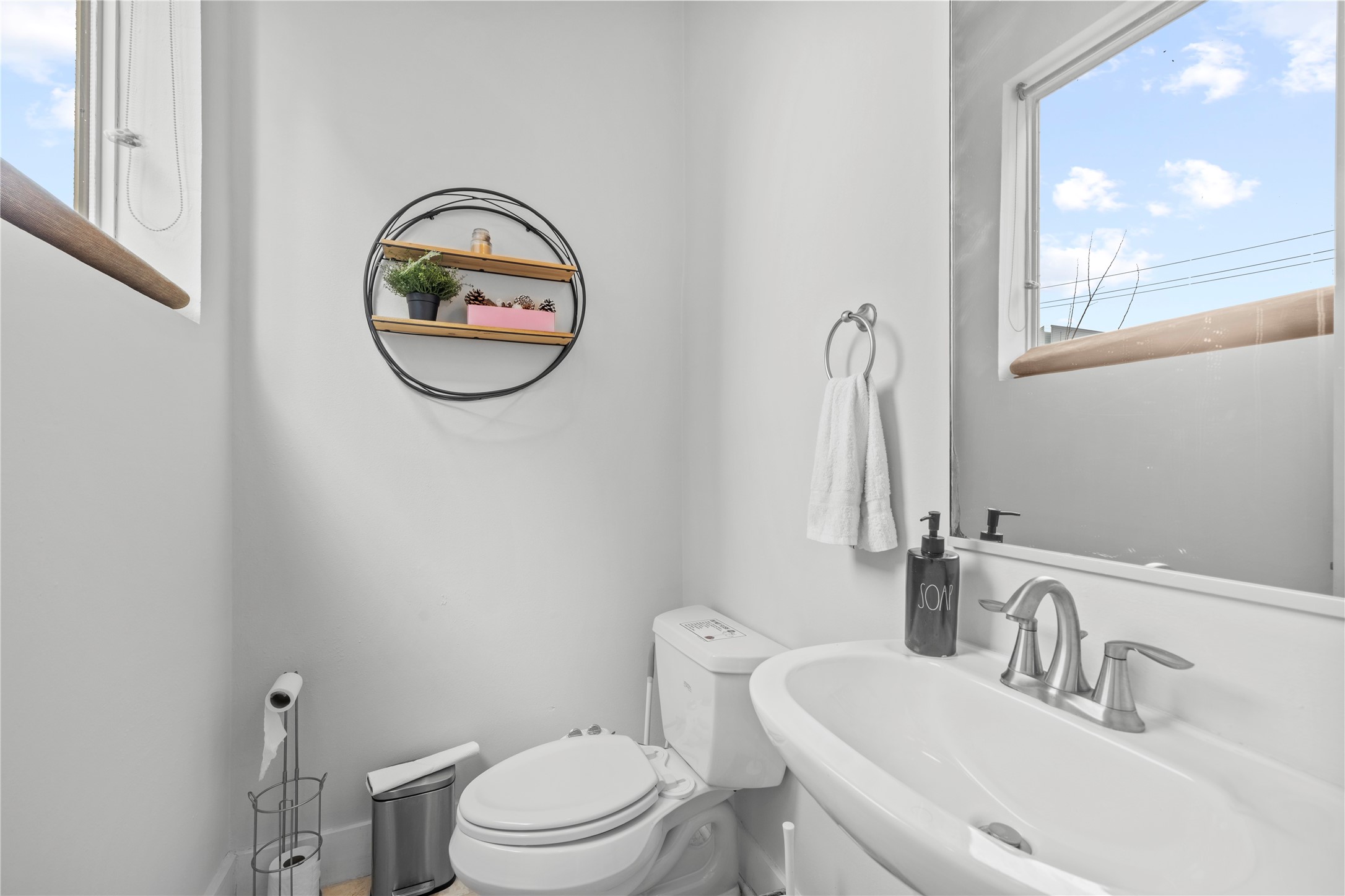 2417 Charleston Street Houston, TX 77021 - Photo 10 of 32