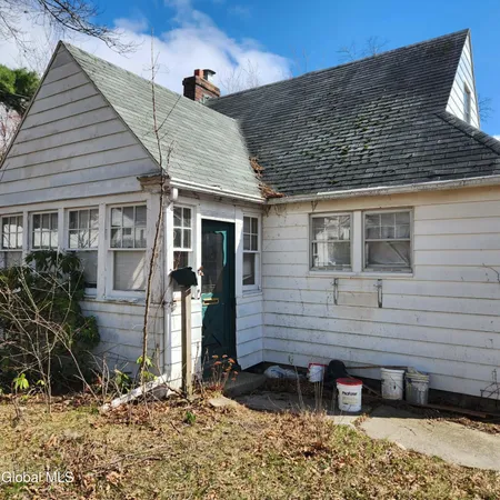 $99,000 | 208 Hampton Avenue, East Greenbush, NY 12144