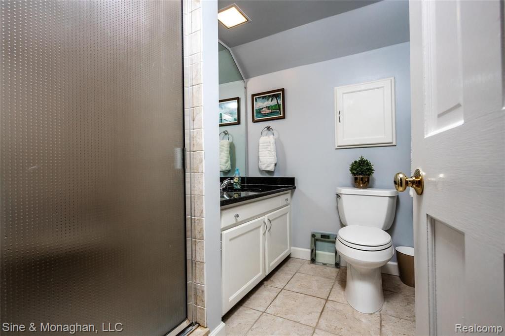 435 Barclay Road Grosse Pointe Farms, MI 48236 - Photo 41 of 60