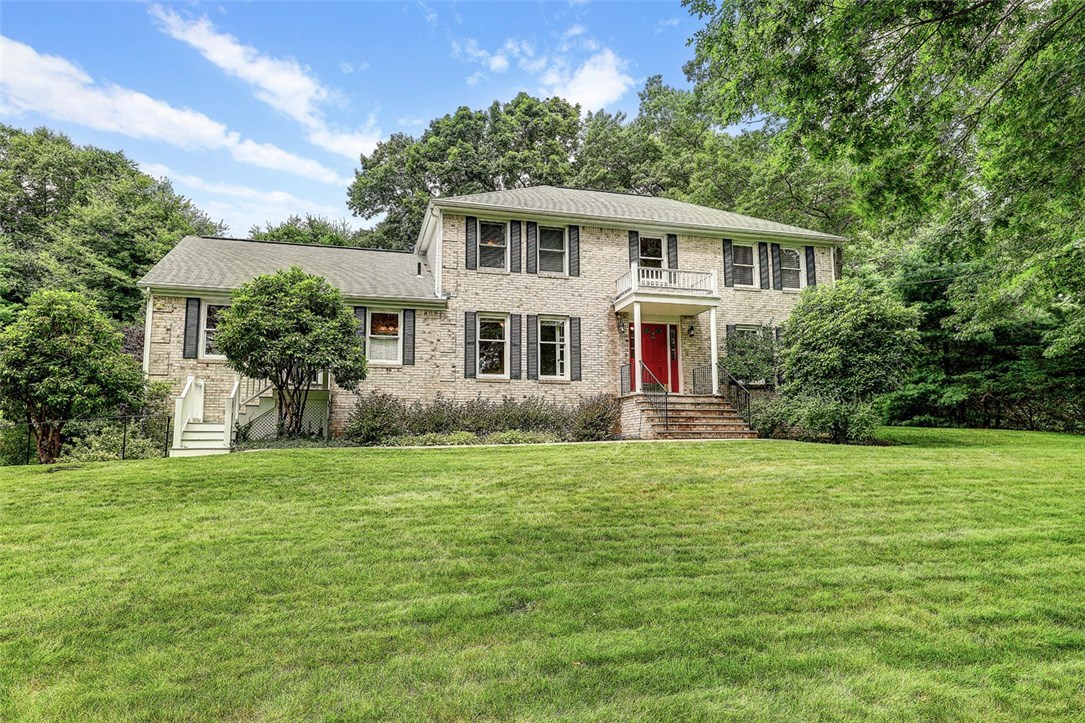 24 Colwell Road Smithfield, RI 02828 - Photo 1 of 50