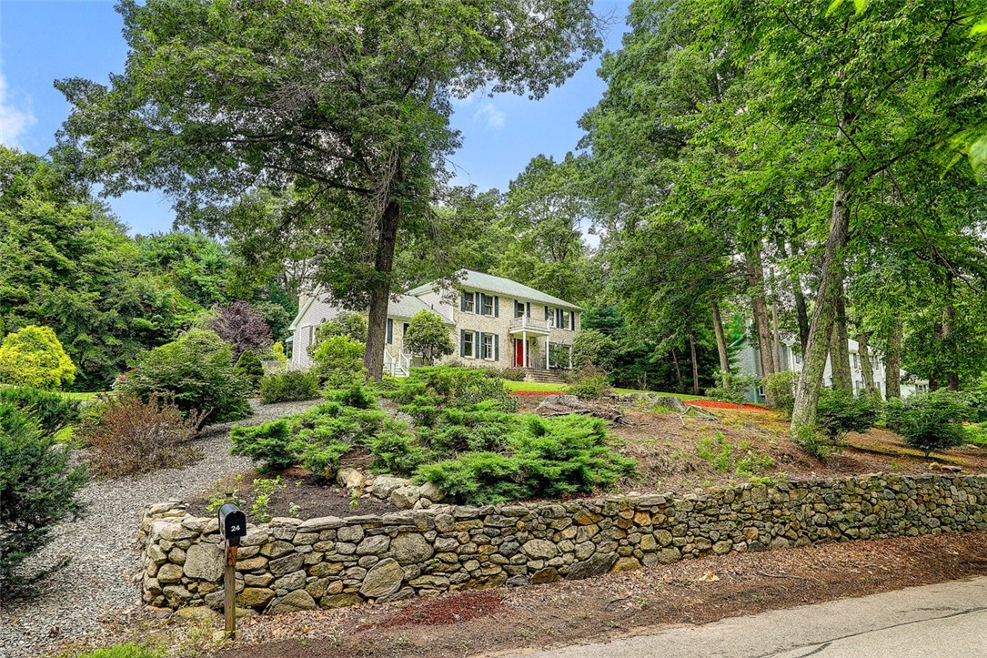 24 Colwell Road Smithfield, RI 02828 - Photo 2 of 50