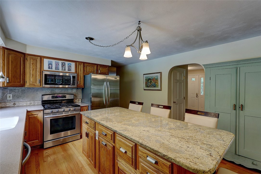 24 Colwell Road Smithfield, RI 02828 - Photo 22 of 50