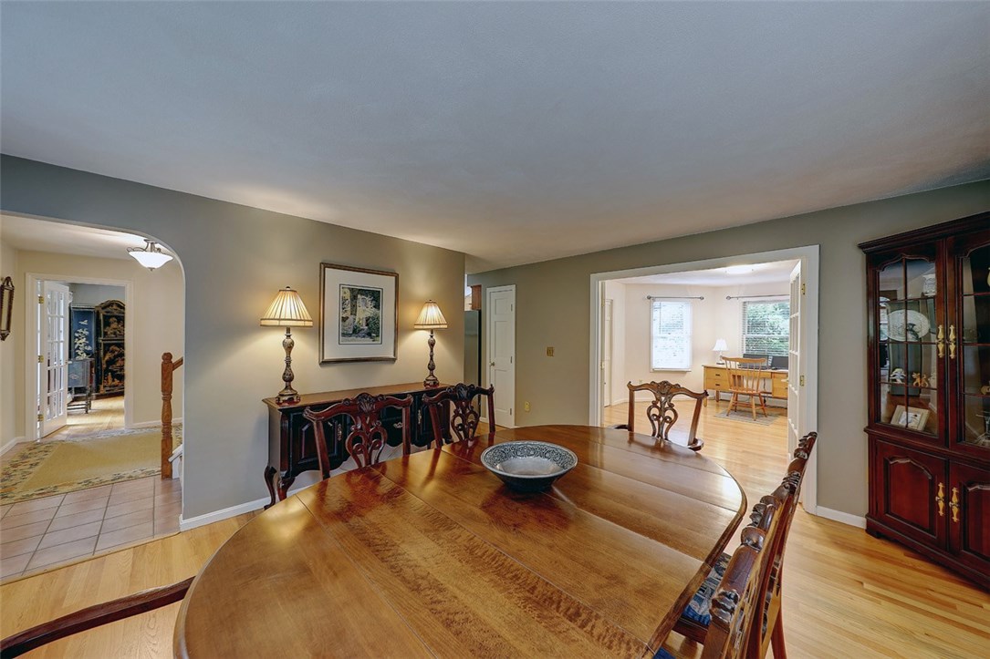 24 Colwell Road Smithfield, RI 02828 - Photo 28 of 50