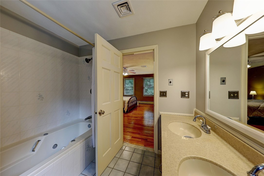 24 Colwell Road Smithfield, RI 02828 - Photo 39 of 50
