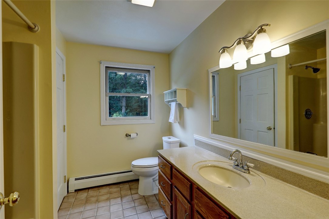 24 Colwell Road Smithfield, RI 02828 - Photo 43 of 50