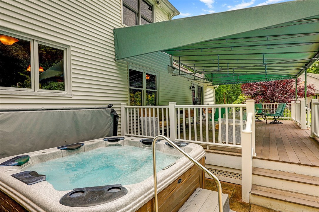 24 Colwell Road Smithfield, RI 02828 - Photo 9 of 50