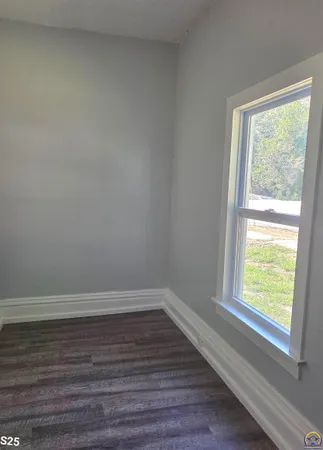 $129,900 | 321 West Perry Street, Rossville, KS 66533