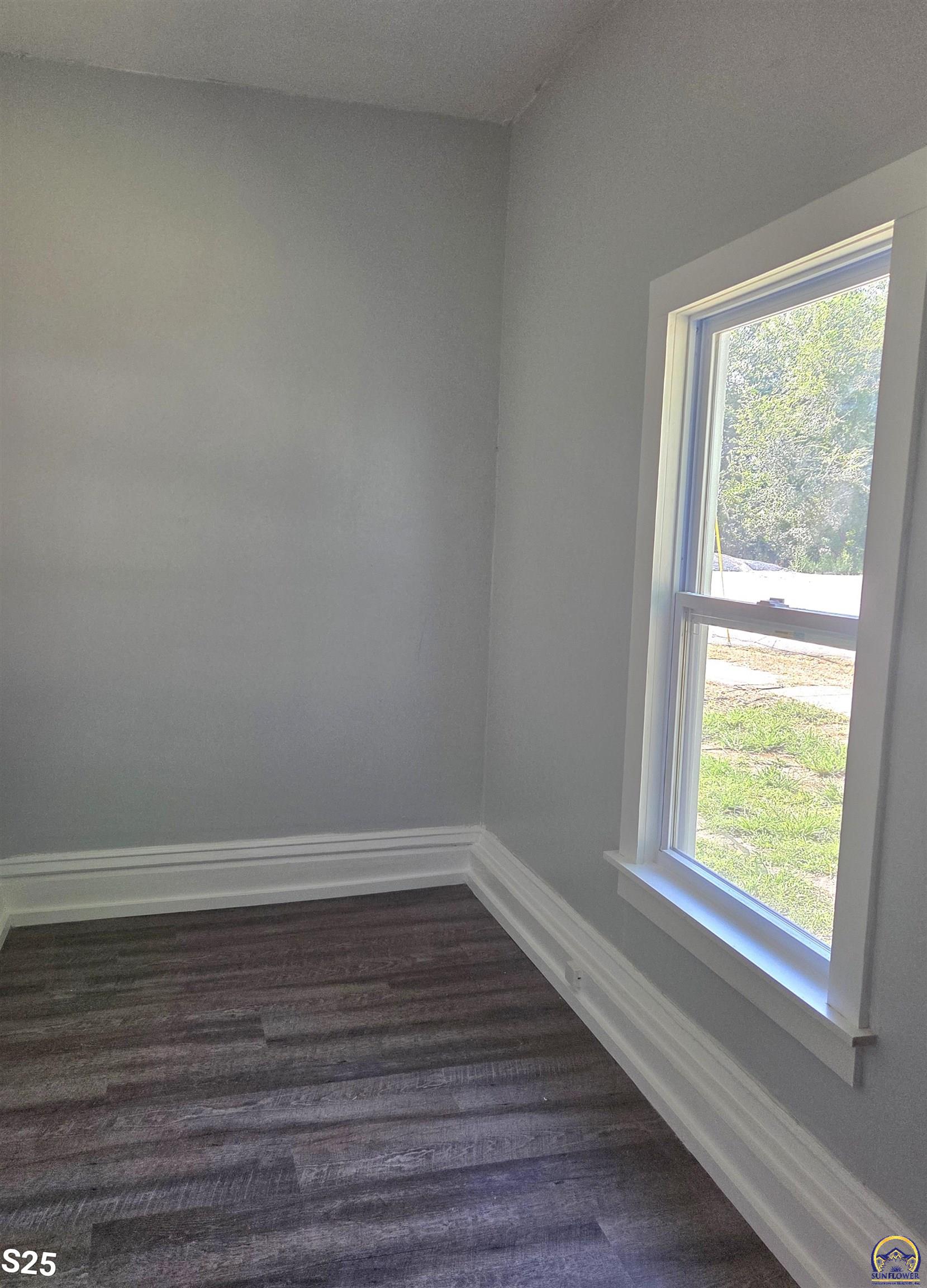 321 West Perry Street Rossville, KS 66533 - Photo 11 of 14 Office/Computer Room