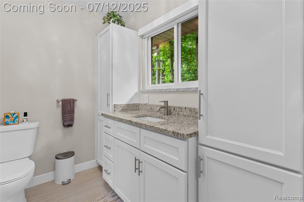 36357 Paddleford Road Farmington Hills, MI 48331 - Photo 15 of 35