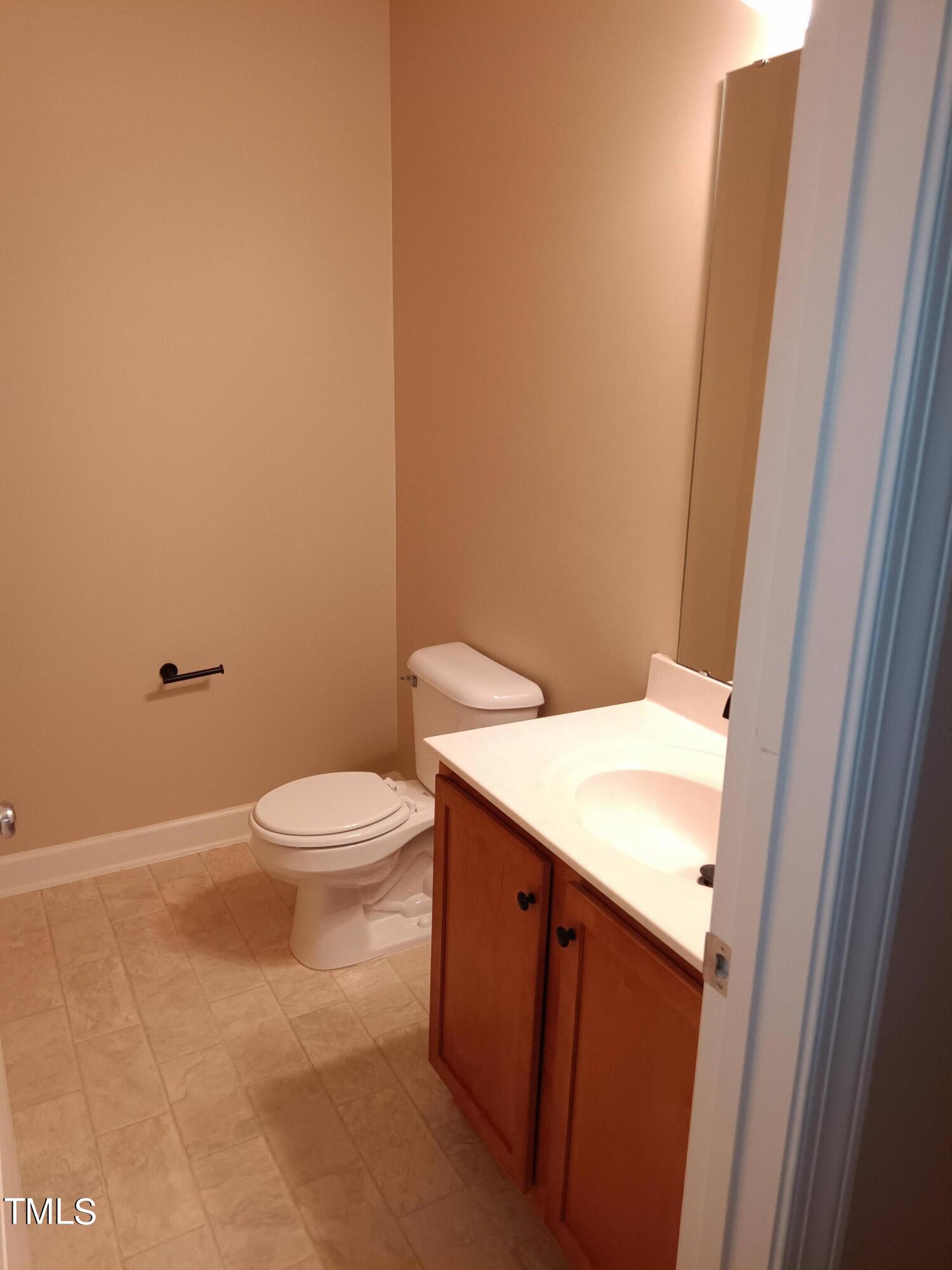 8014 Beech Tree Ridge Trail Raleigh, NC 27612 - Photo 25 of 26 Basement Half Bath