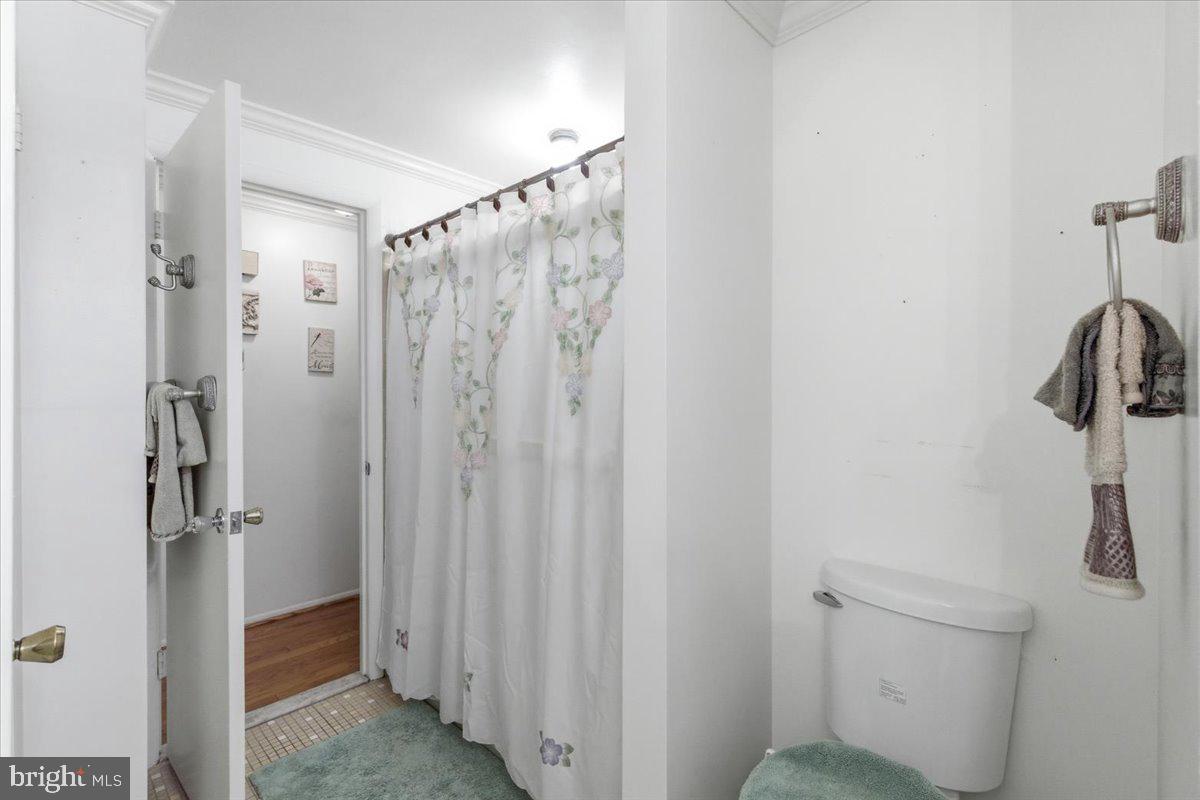 5923 Michael Road Waldorf, MD 20601 - Photo 11 of 34 Community Bath