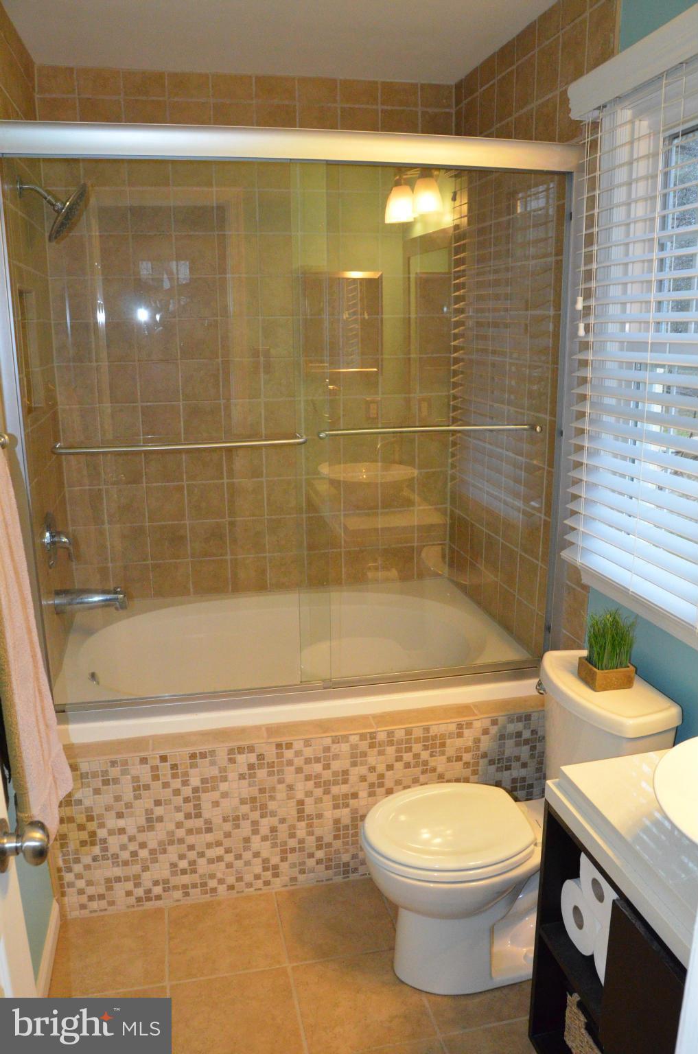 4711 Columbia Road Ellicott City, MD 21042 - Photo 14 of 29 Bath (Master)