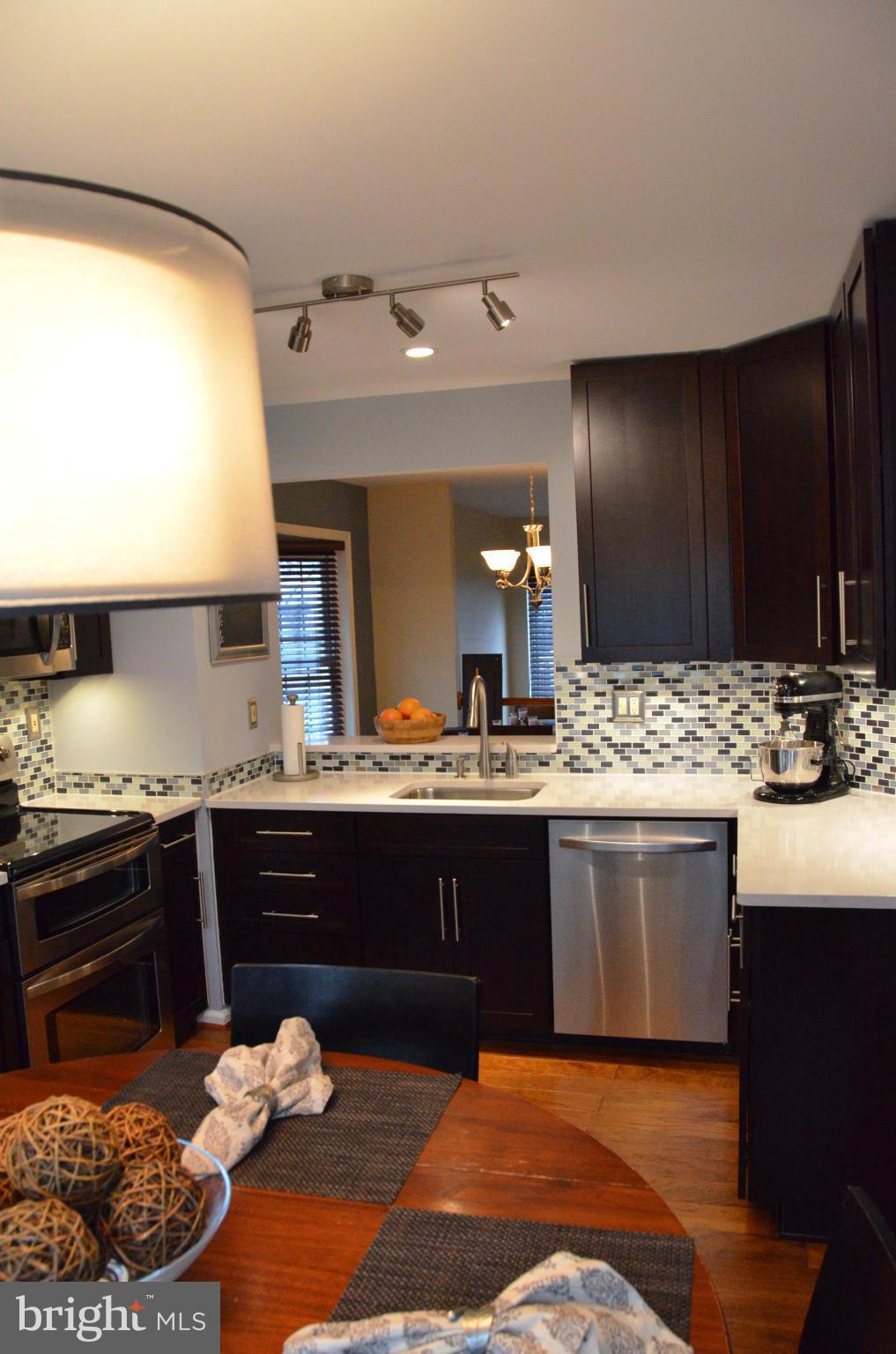 4711 Columbia Road Ellicott City, MD 21042 - Photo 4 of 29 Kitchen