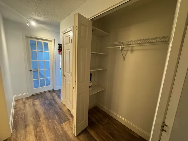 $1,600 | 136 Mammoth Road, Unit 23, Hooksett, NH 03106