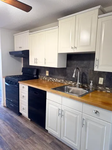 $1,600 | 136 Mammoth Road, Unit 23, Hooksett, NH 03106