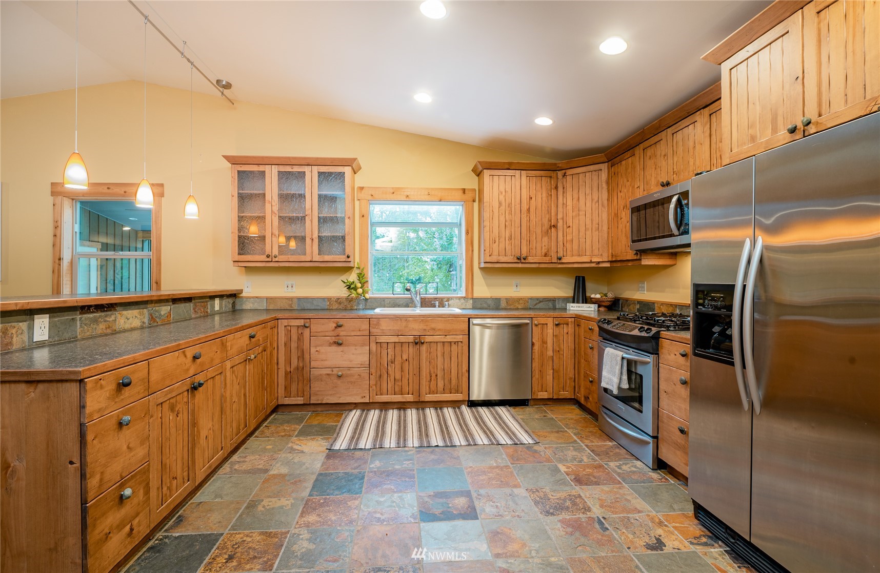 2227 East Pole Road Everson, WA 98247 - Photo 14 of 40 Gallery Image 14