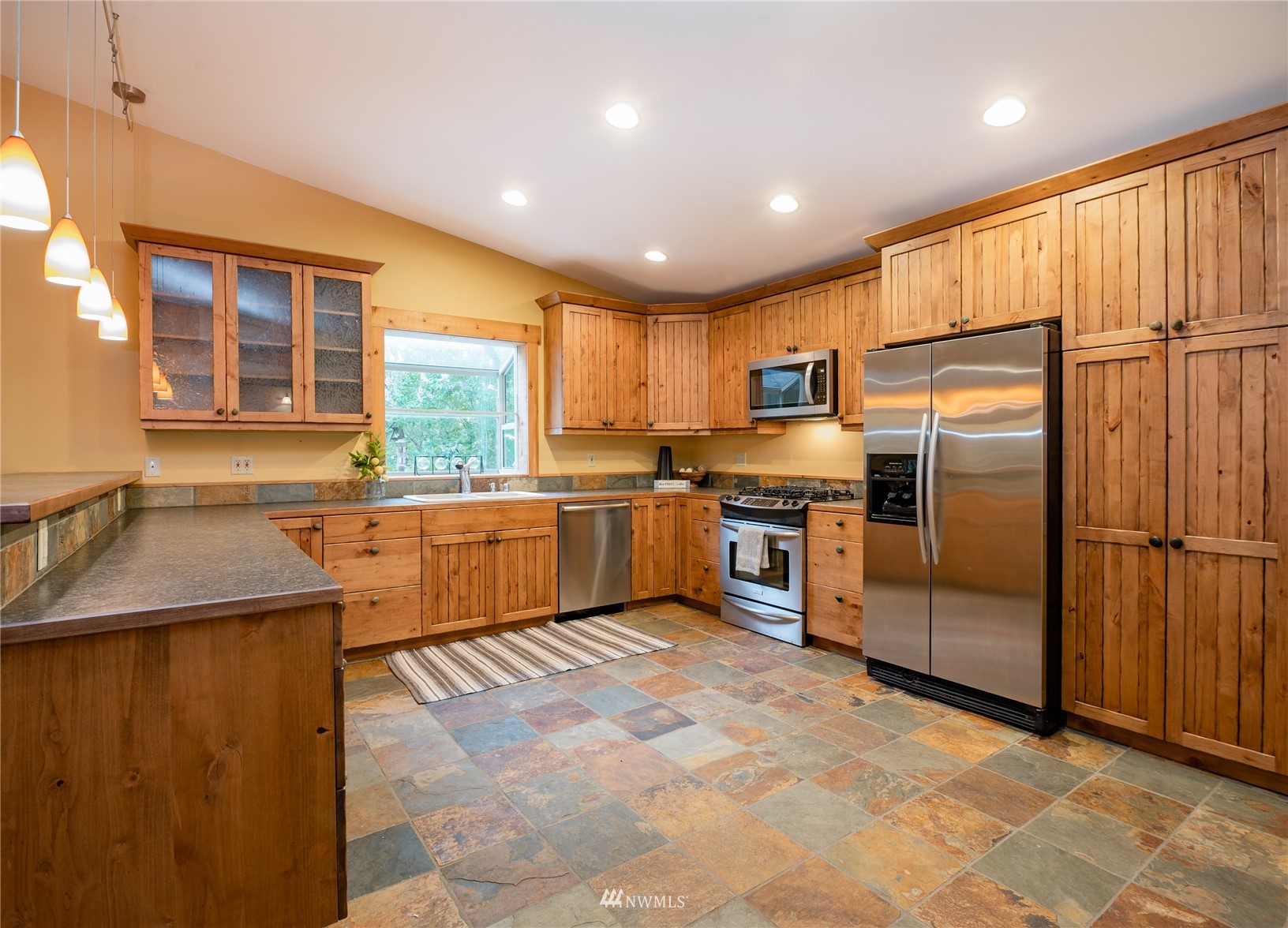 2227 East Pole Road Everson, WA 98247 - Photo 15 of 40 Gallery Image 15