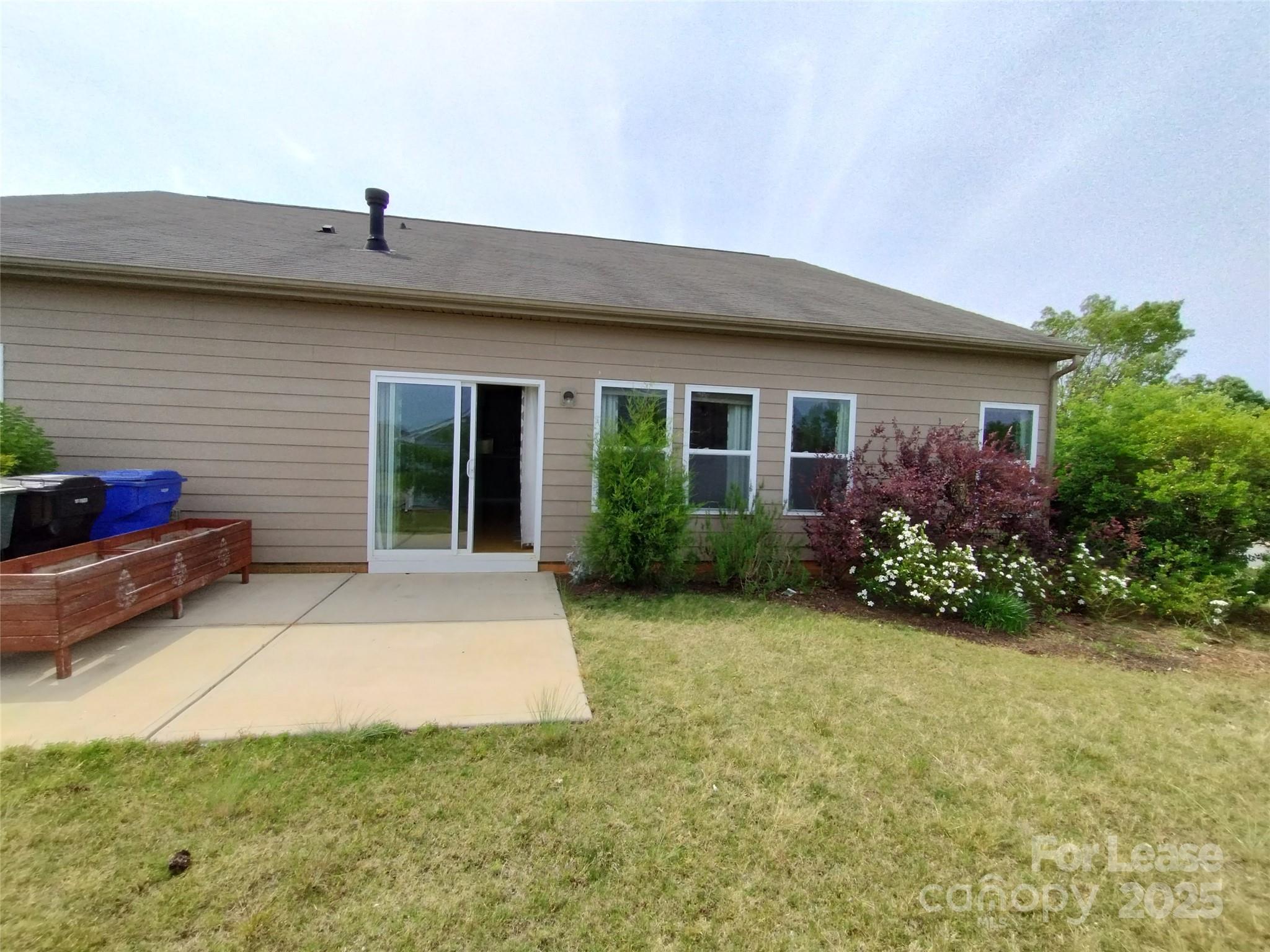 105 East Neel Ranch Road Mooresville, NC 28115 - Photo 23 of 23 a front view of house with yard