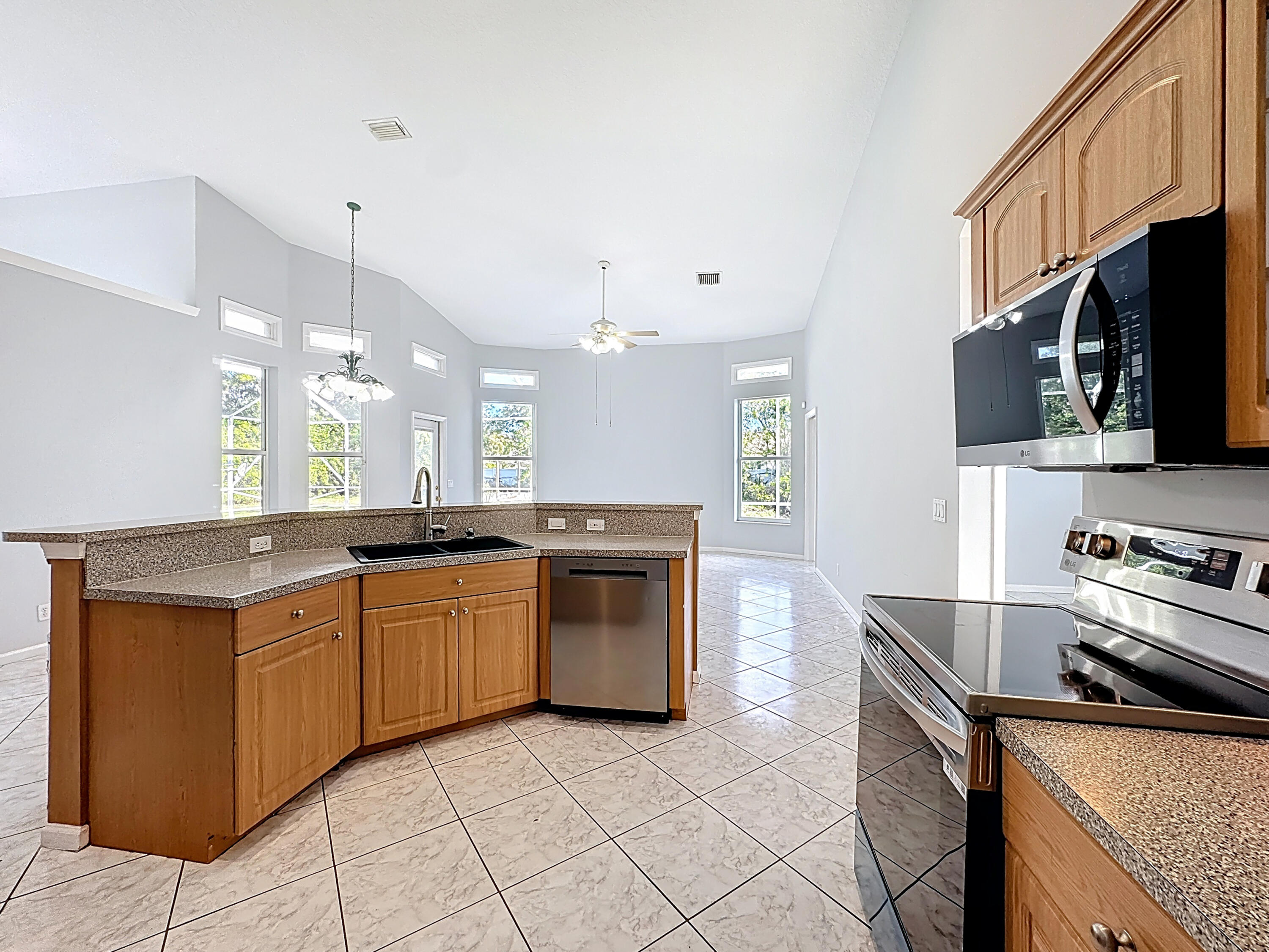 16595 93rd Road North The Acreage, FL 33470 - Photo 29 of 110 16595 93rd Road N-39