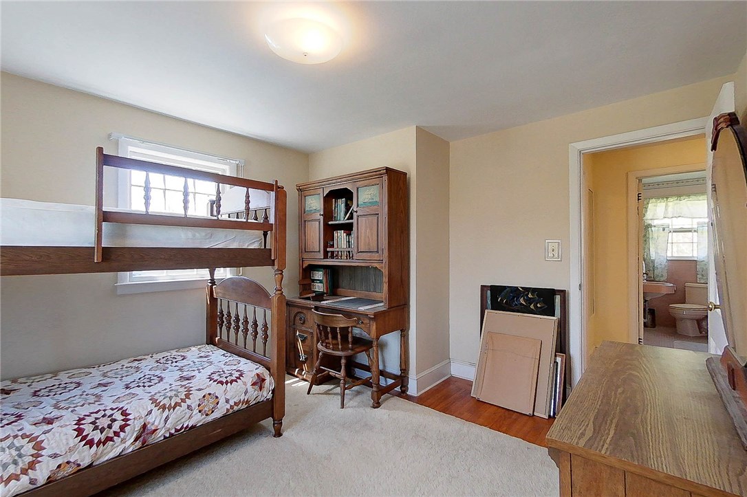 17 McCormick Road Newport, RI 02840 - Photo 20 of 30 South east bedroom with water view