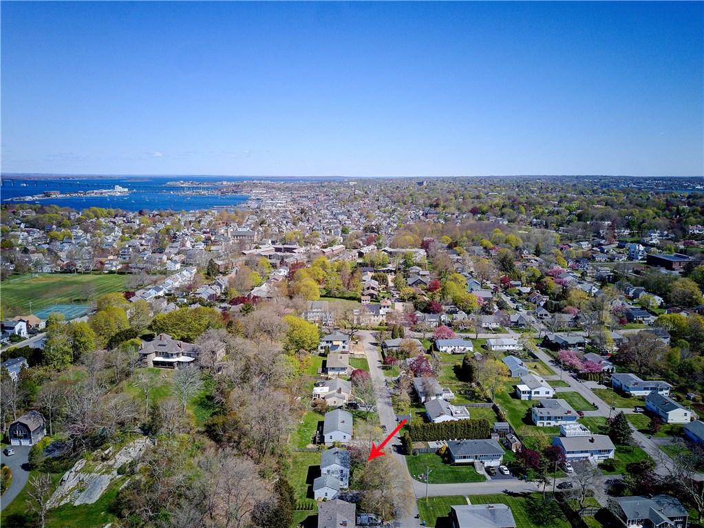 17 McCormick Road Newport, RI 02840 - Photo 6 of 30 Facing North Downtown Newport