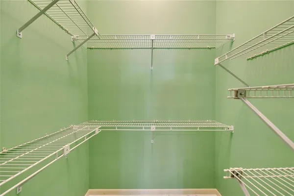 $4,900 | 18006 Clear Lake Drive, Lutz, FL 33548