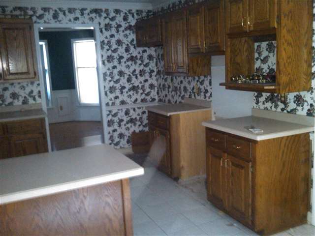 214 Cross Field Road Greenville, SC 29607 - Photo 5 of 8 Gallery Image 5