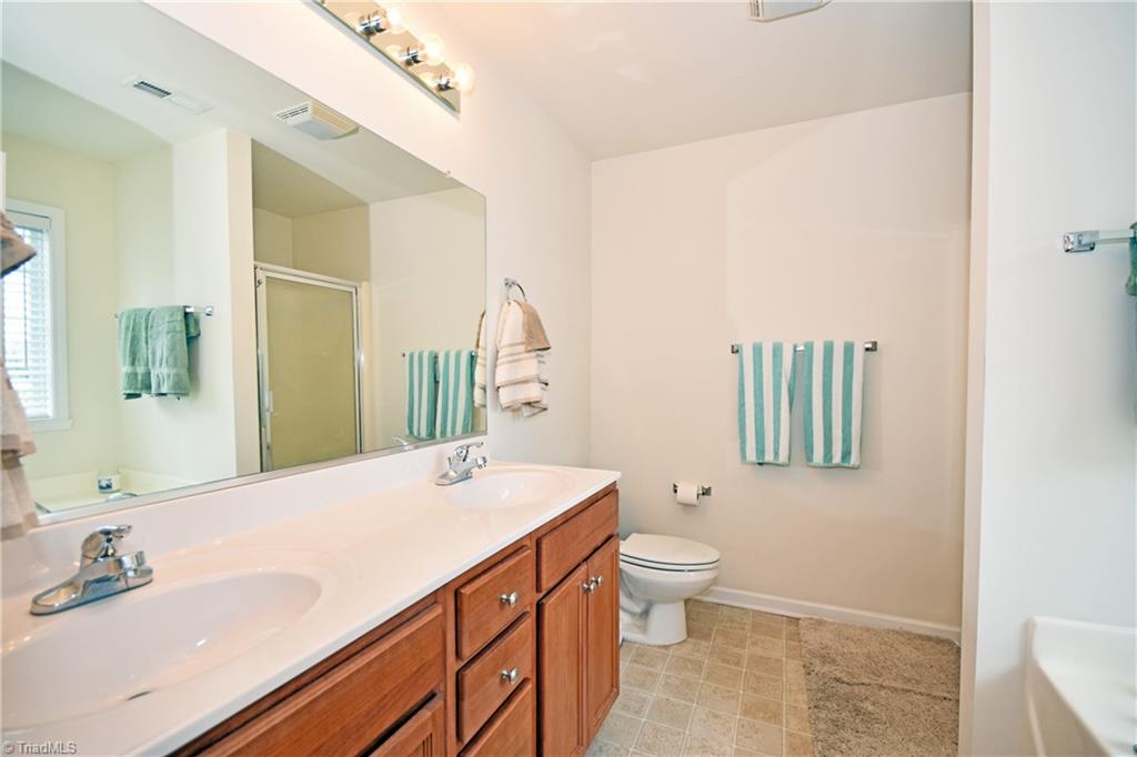 4595 Silo Ridge Clemmons, NC 27012 - Photo 13 of 29 Gallery Image 13