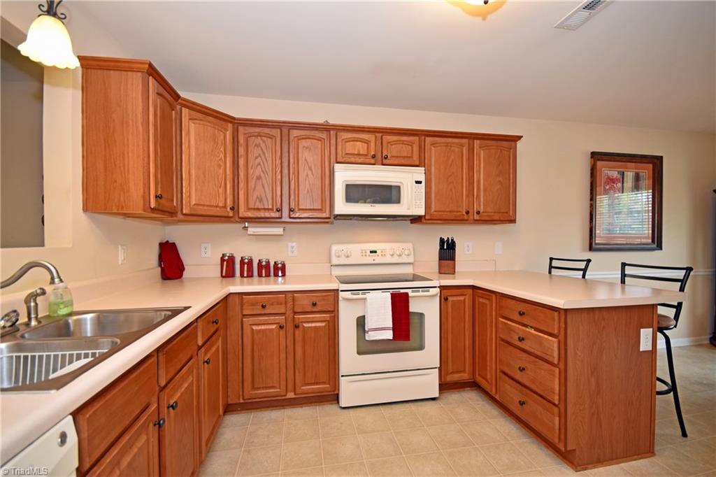 4595 Silo Ridge Clemmons, NC 27012 - Photo 7 of 29 Gallery Image 7